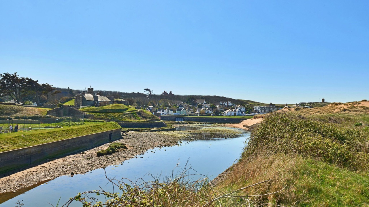 Photo of Others in Stratton