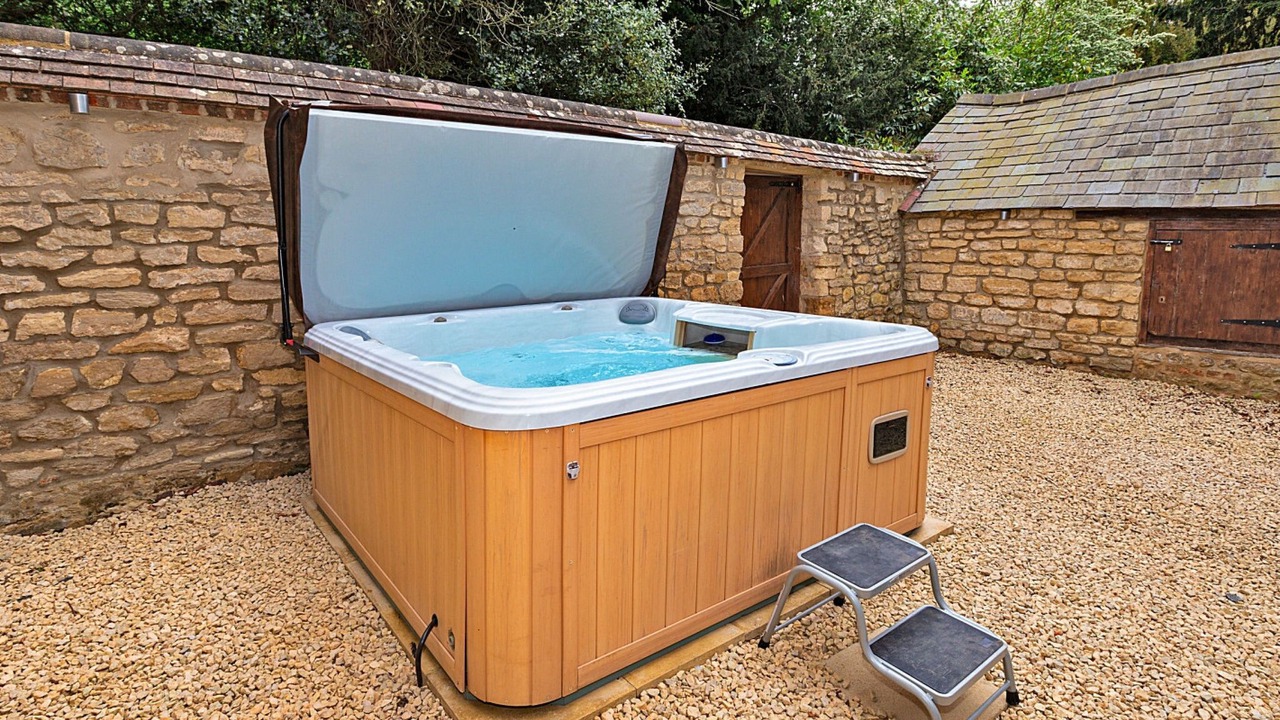 Photo of Outdoor in Yardley Gobion