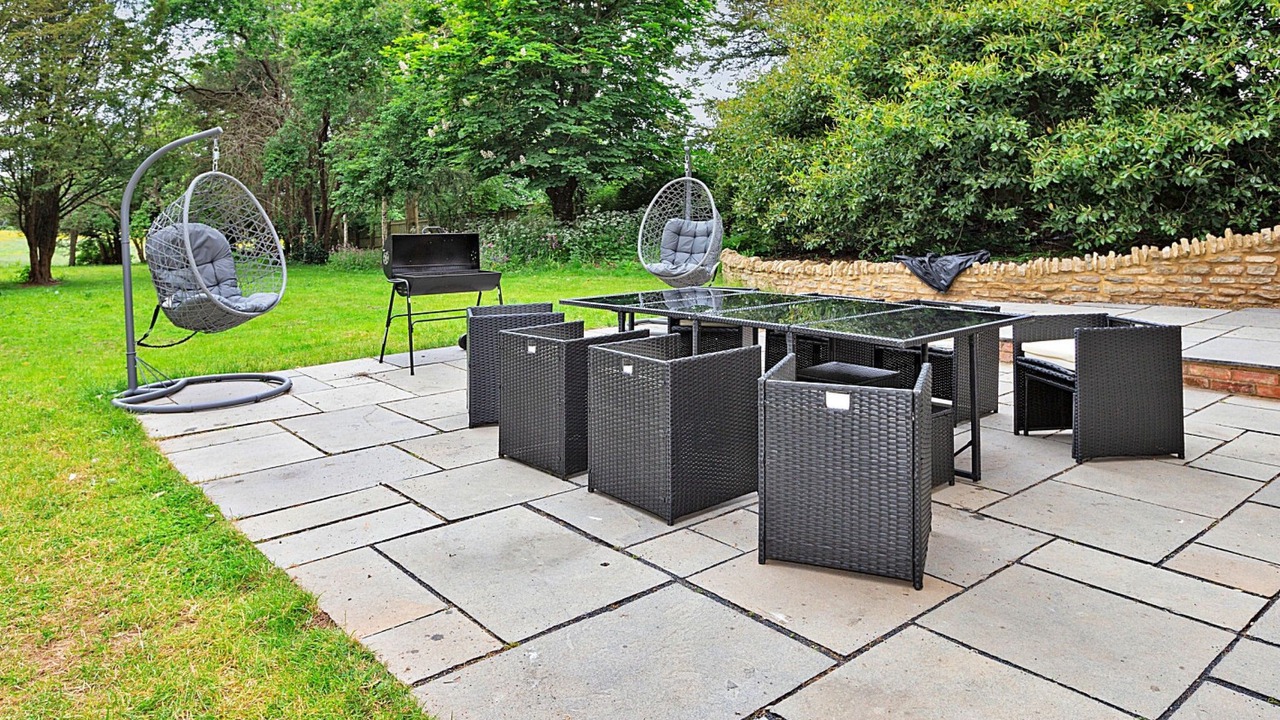 Photo of Others in Yardley Gobion