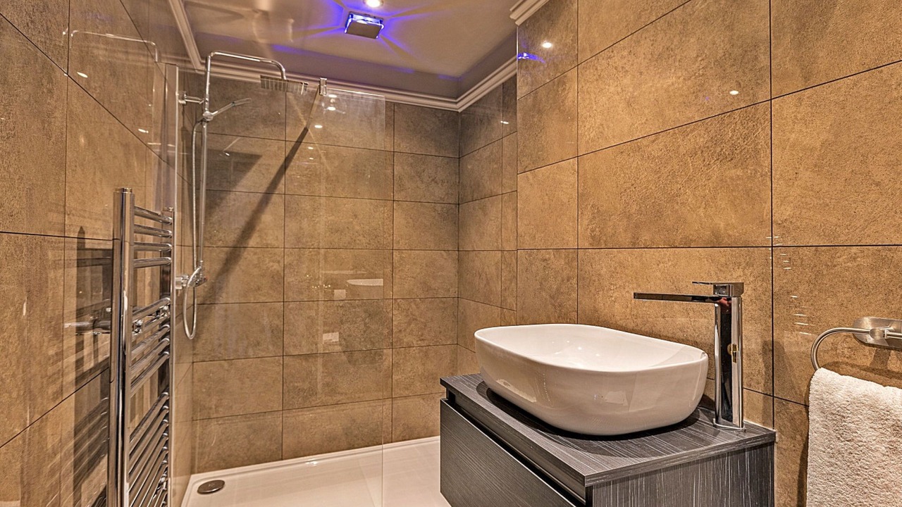Photo of Bathroom in Yardley Gobion