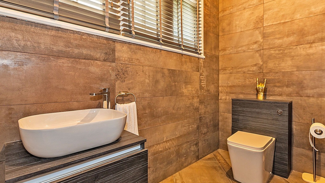 Photo of Bathroom in Yardley Gobion