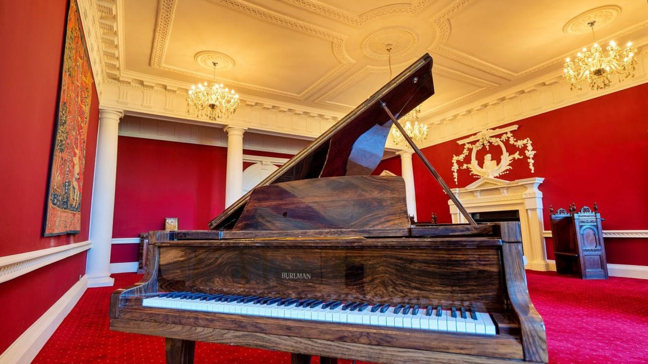 Photo of Livingroom in Hickleton