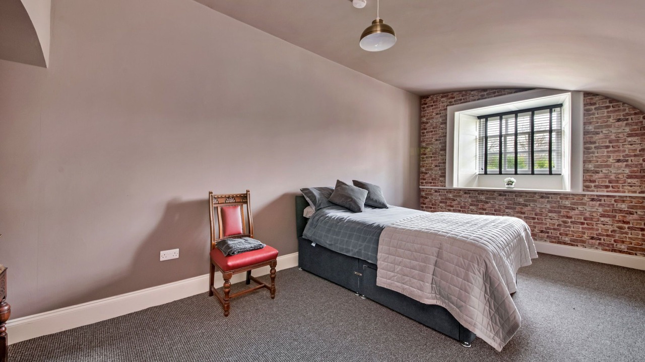 Photo of Others in Hickleton