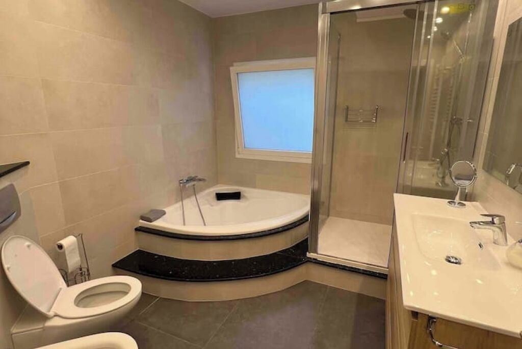 Photo of Bathroom in Teia