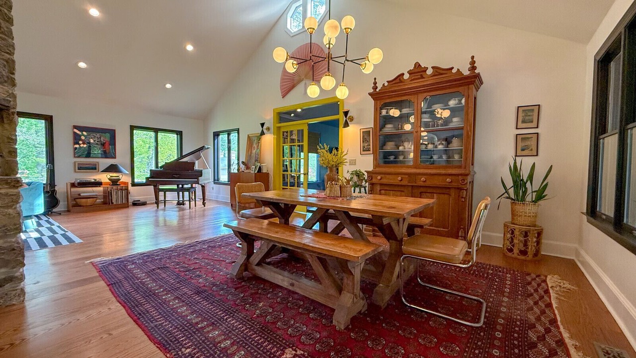 Photo of Bedroom in Lexington