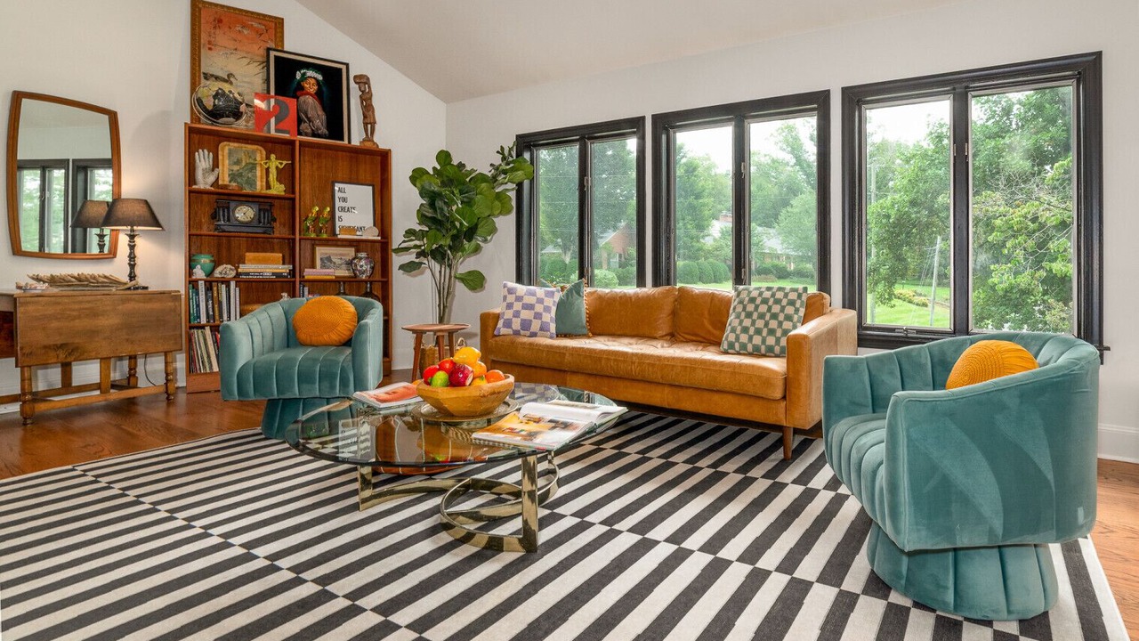 Photo of Livingroom in Lexington