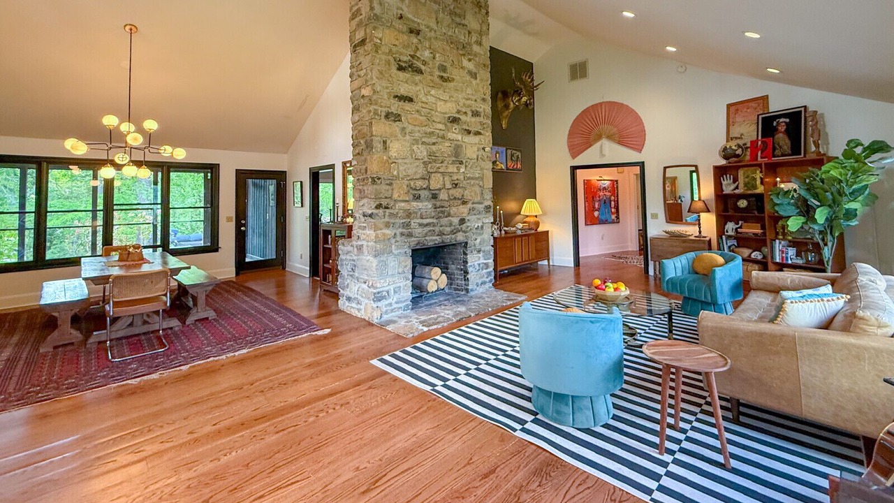 Photo of Bedroom in Lexington
