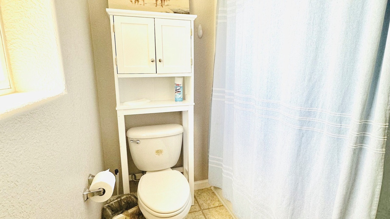Photo of Bathroom in Solomon