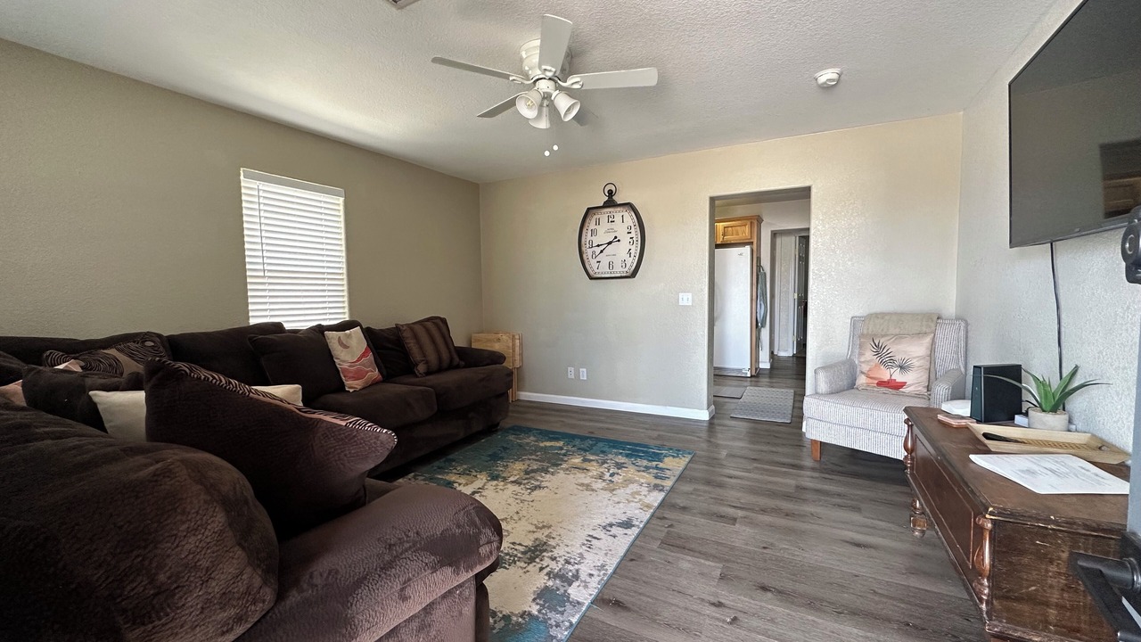 Photo of Livingroom in Solomon