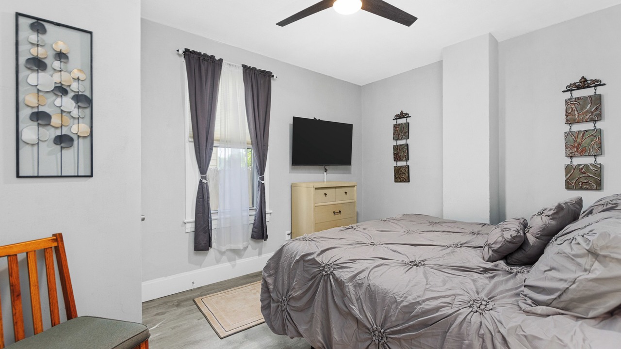 Photo of Bedroom in Belleville