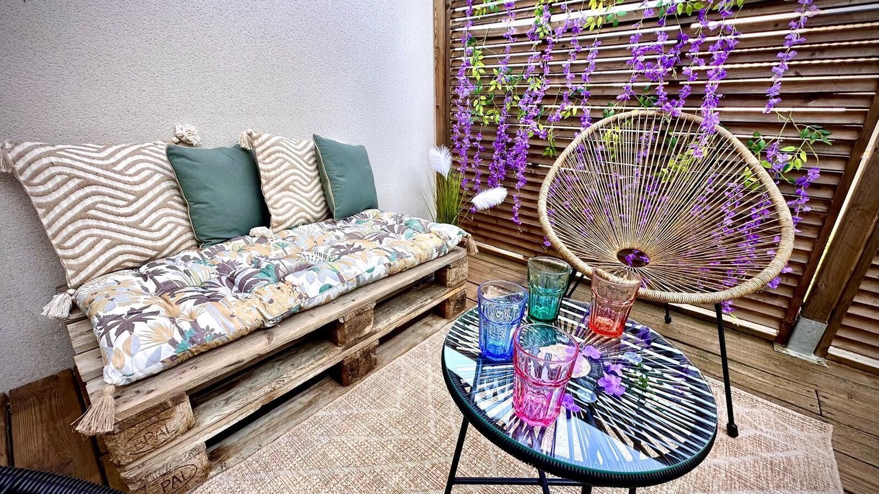 Photo of Patio Balcony in Poussan