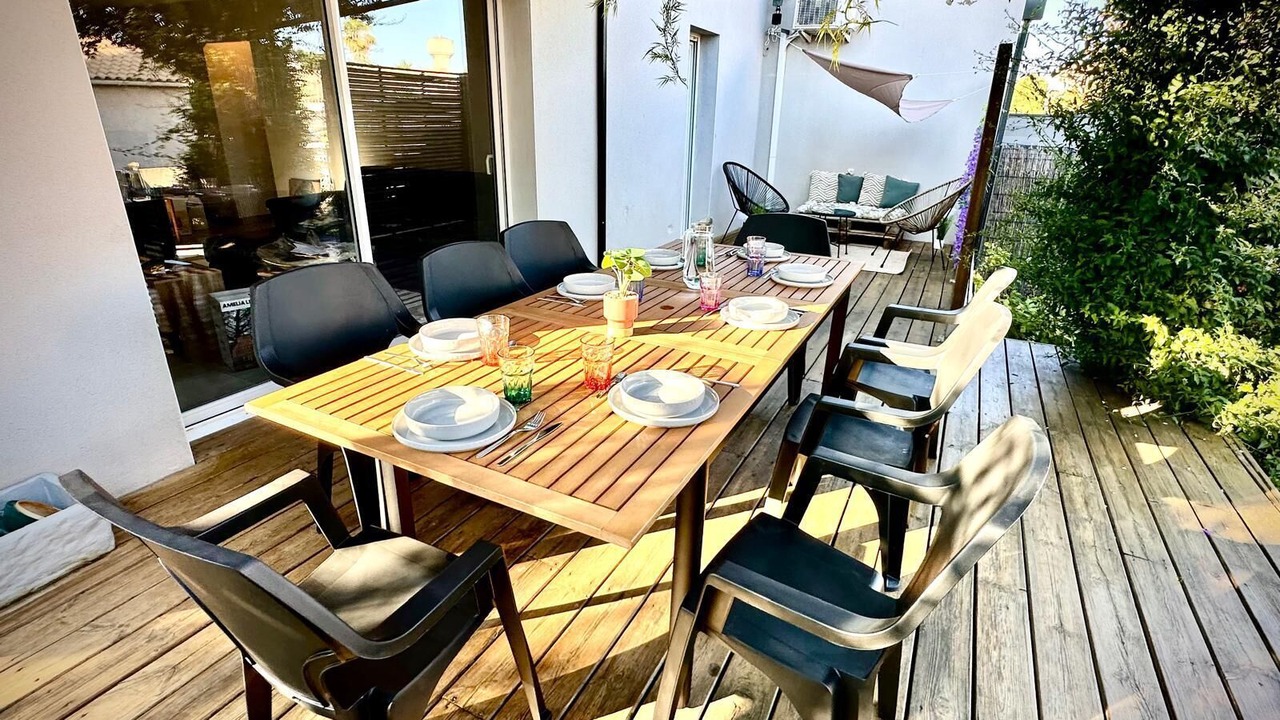 Photo of Outdoor in Poussan