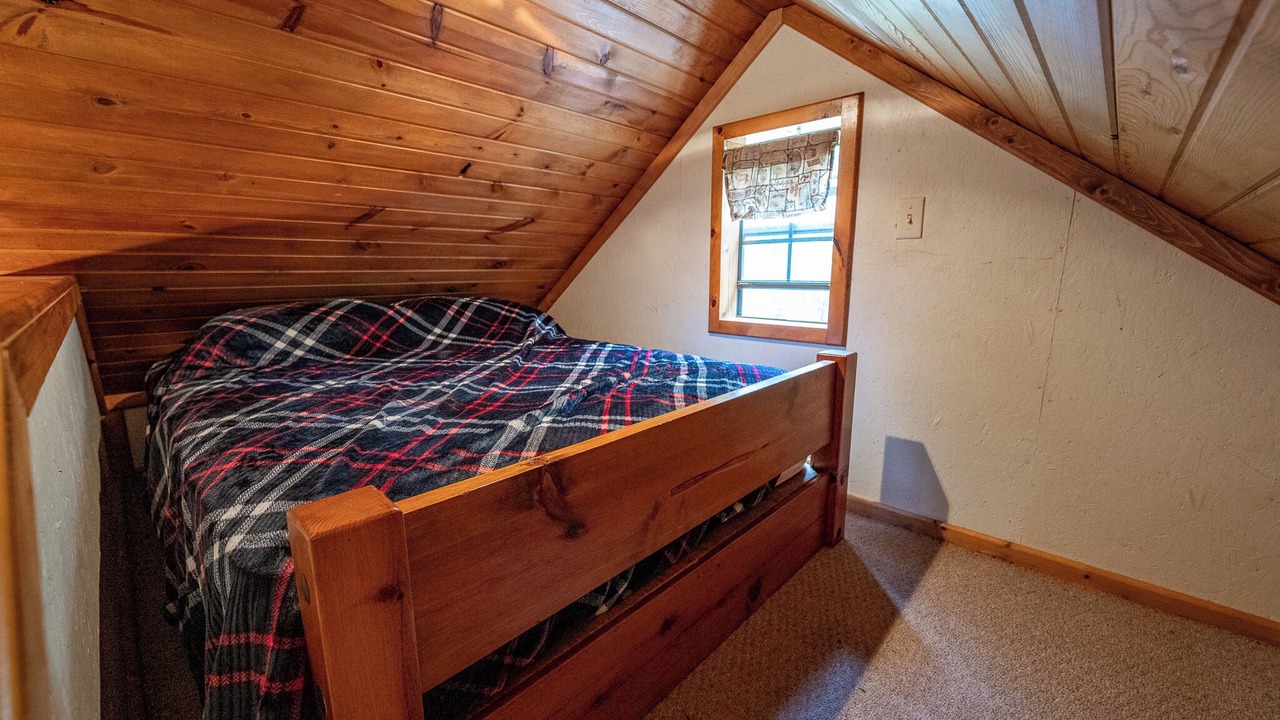 Photo of Bedroom in Sullivan