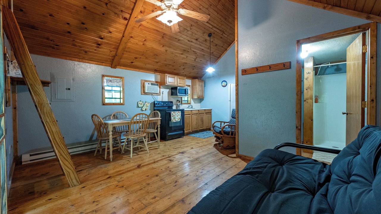 Photo of Livingroom in Sullivan