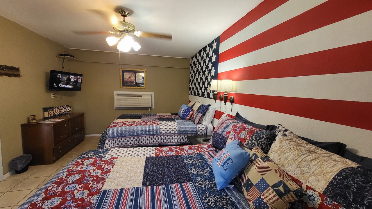 Photo of Bedroom in Buchanan Dam