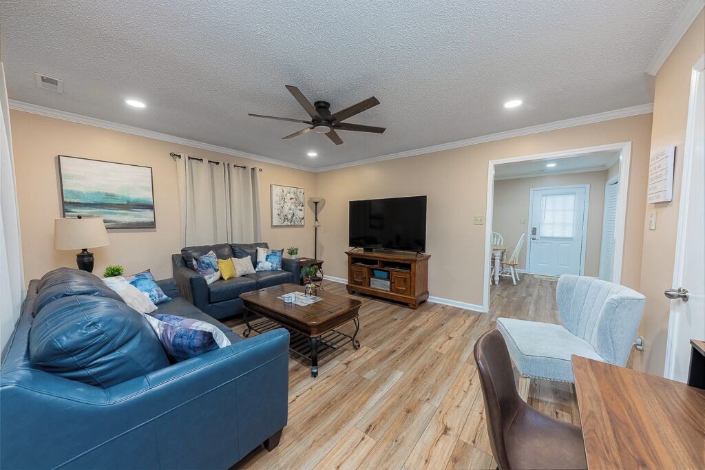 Photo of Livingroom in New Bern