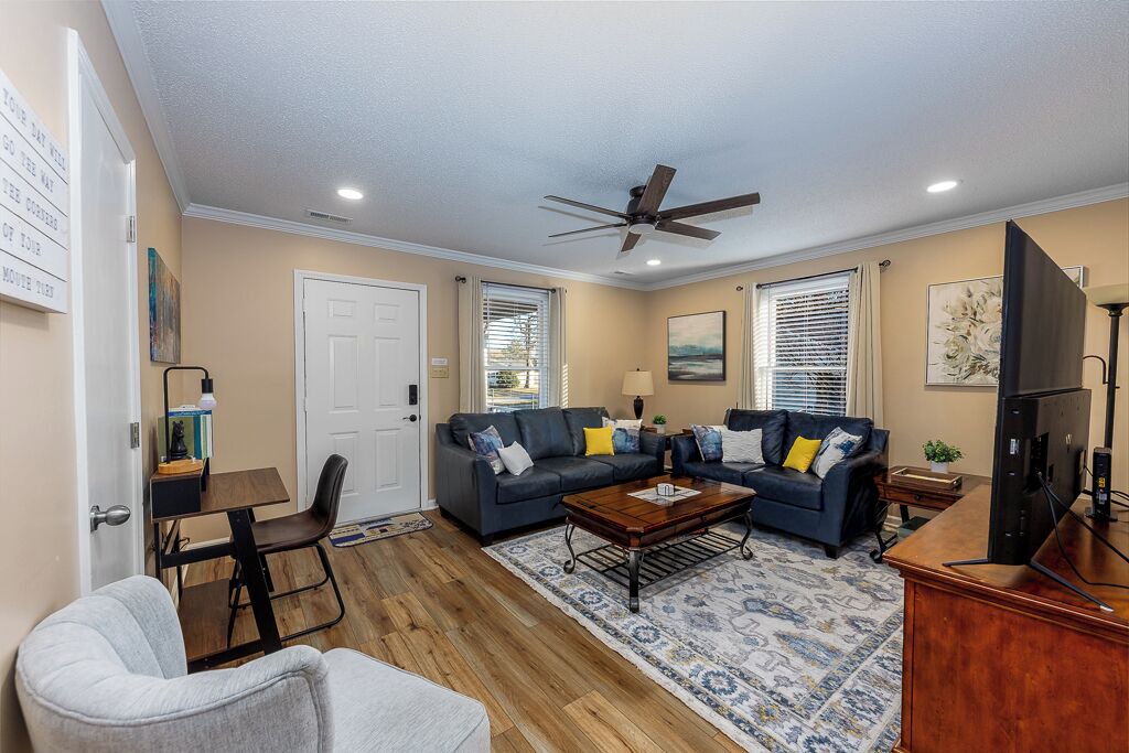 Photo of Livingroom in New Bern