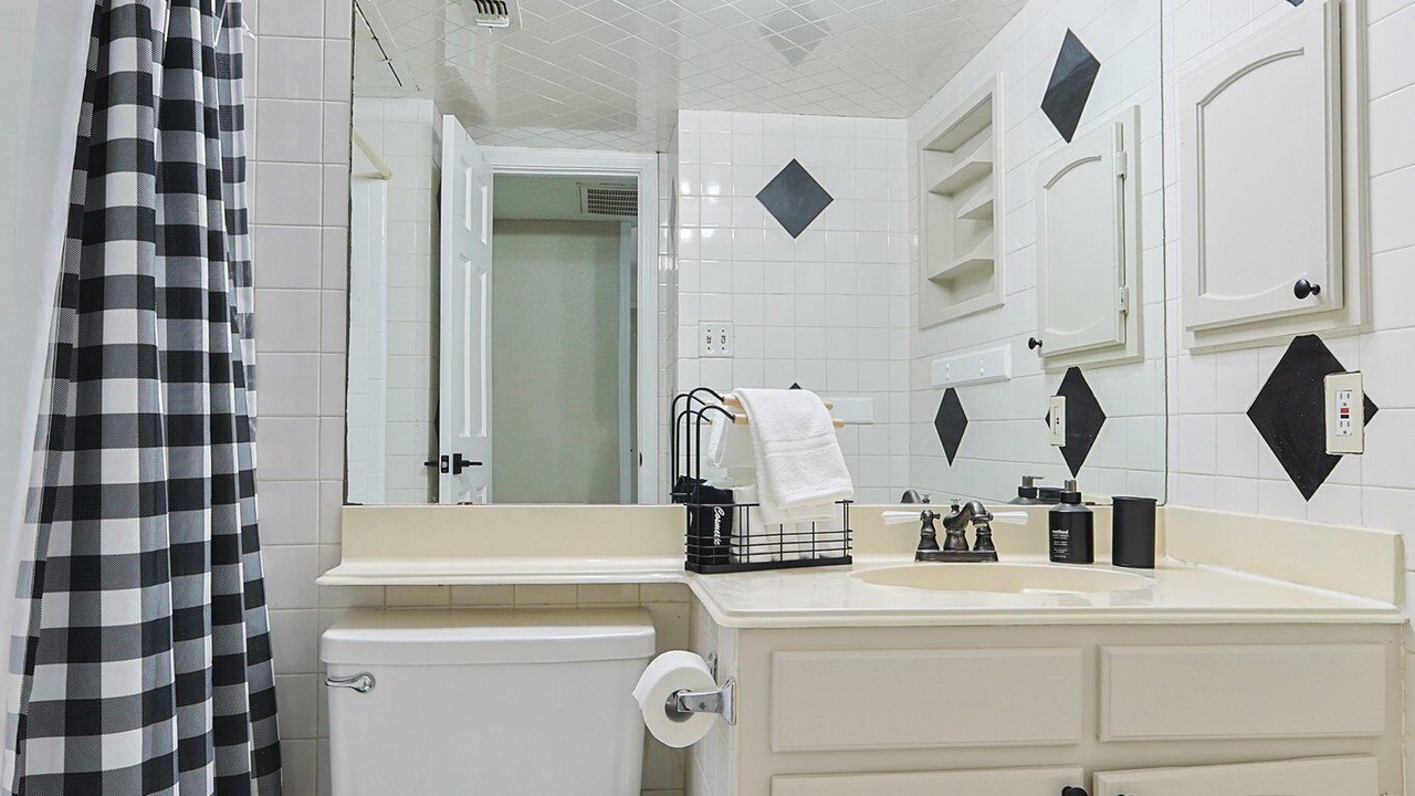 Photo of Bathroom in Garland
