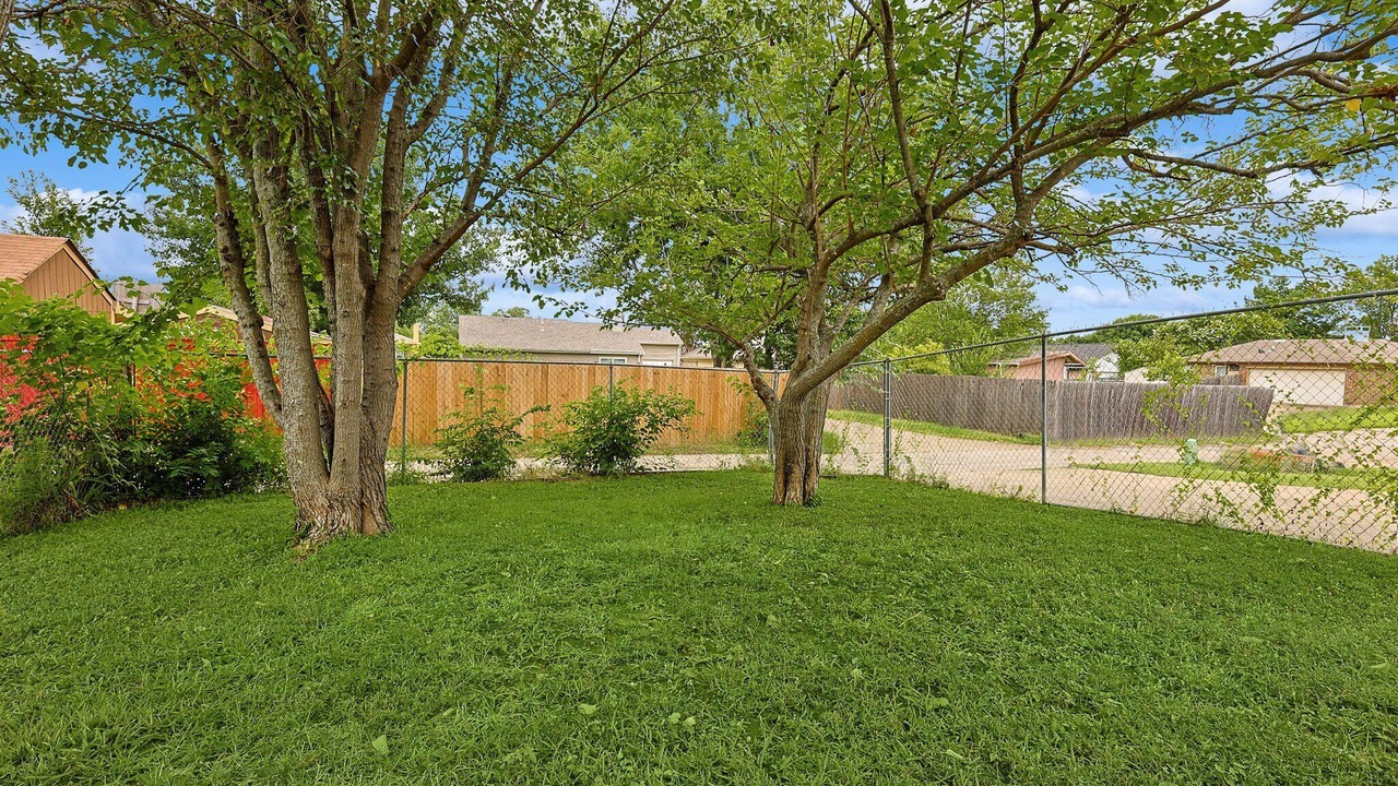 Photo of Others in Garland