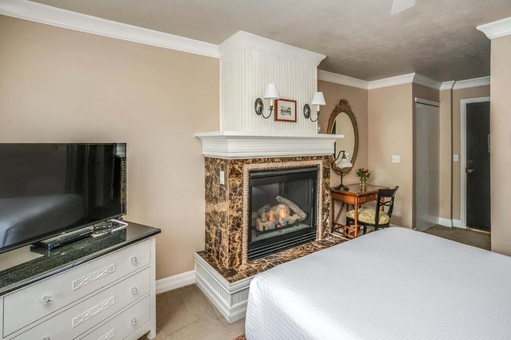 Photo of Bedroom in Downtown Cannon Beach