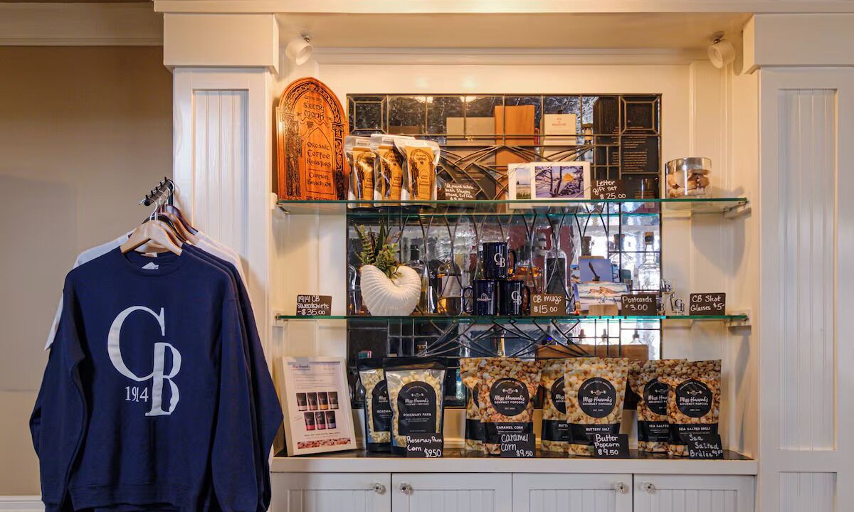 Photo of Others in Downtown Cannon Beach