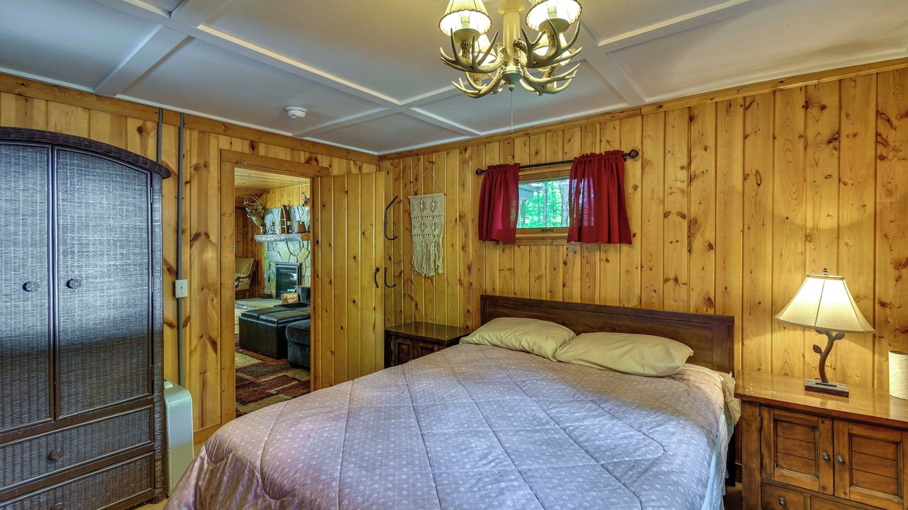 Photo of Bedroom in Kalkaska
