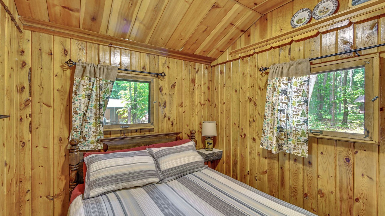 Photo of Bedroom in Kalkaska