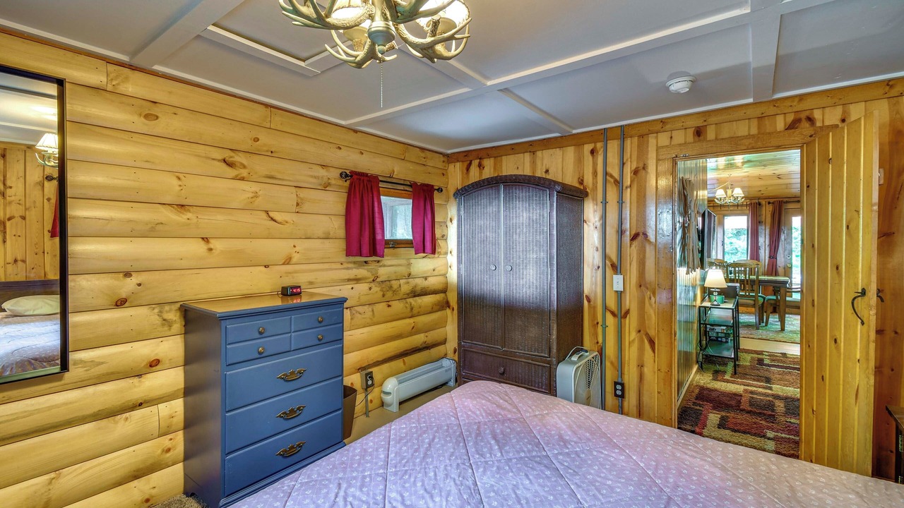Photo of Bedroom in Kalkaska