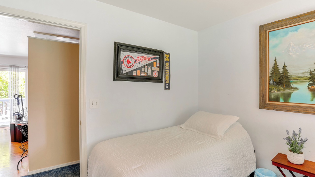 Photo of Bedroom in Happy Valley