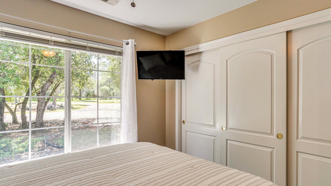 Photo of Bedroom in Happy Valley