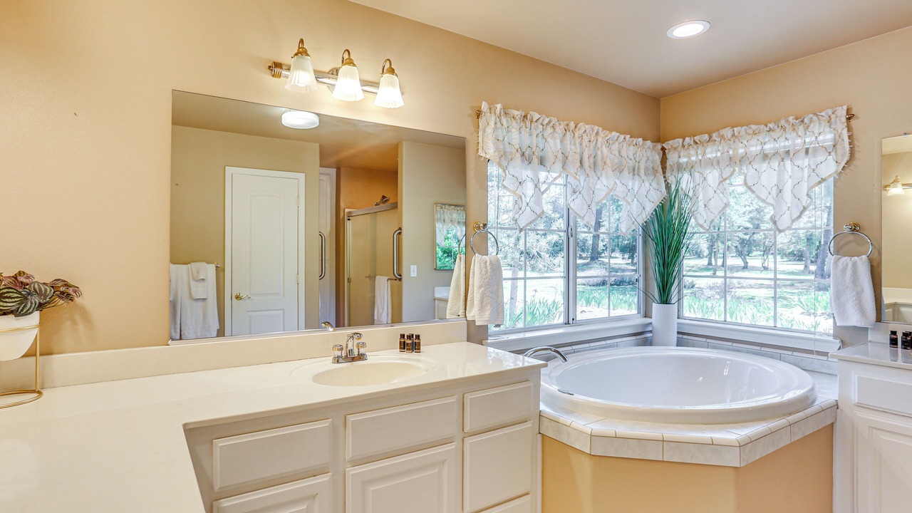 Photo of Bathroom in Happy Valley