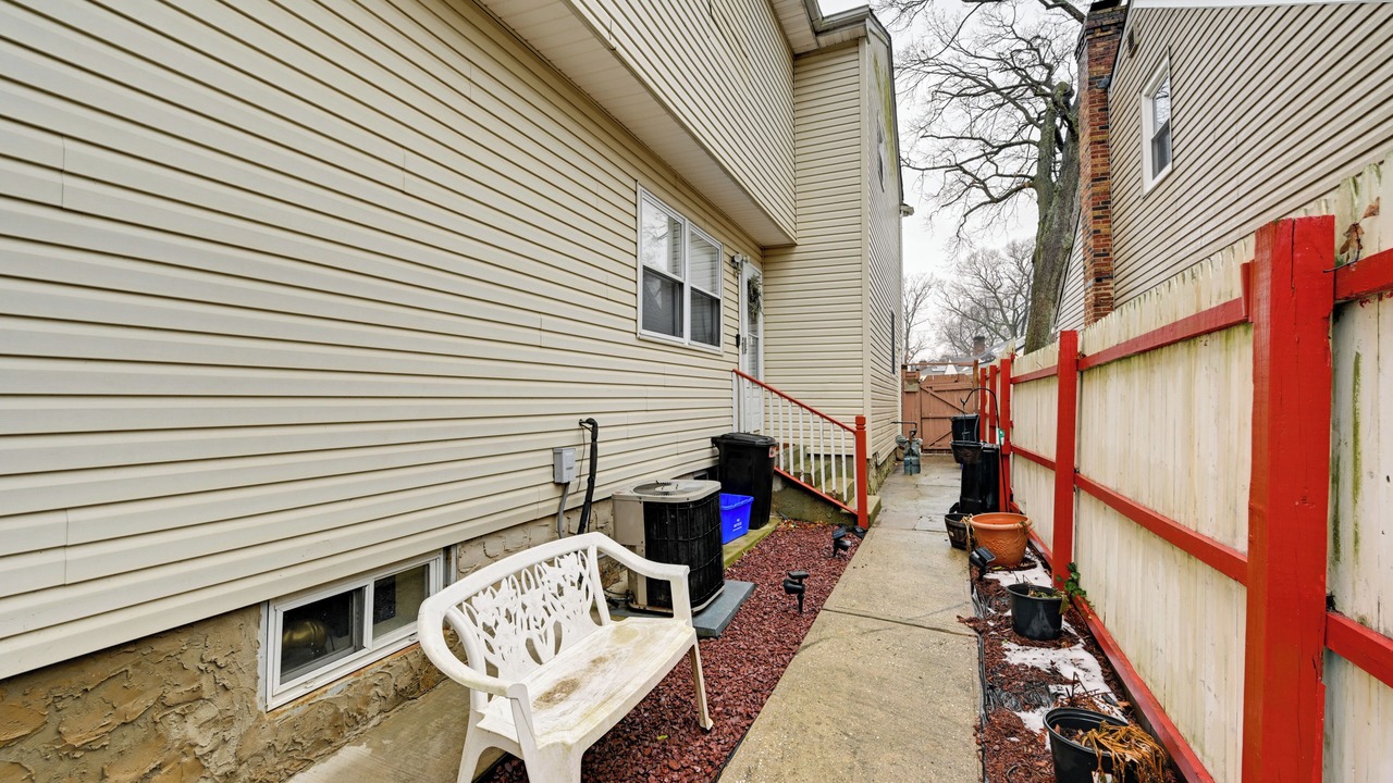 Photo of Others in Alden Manor