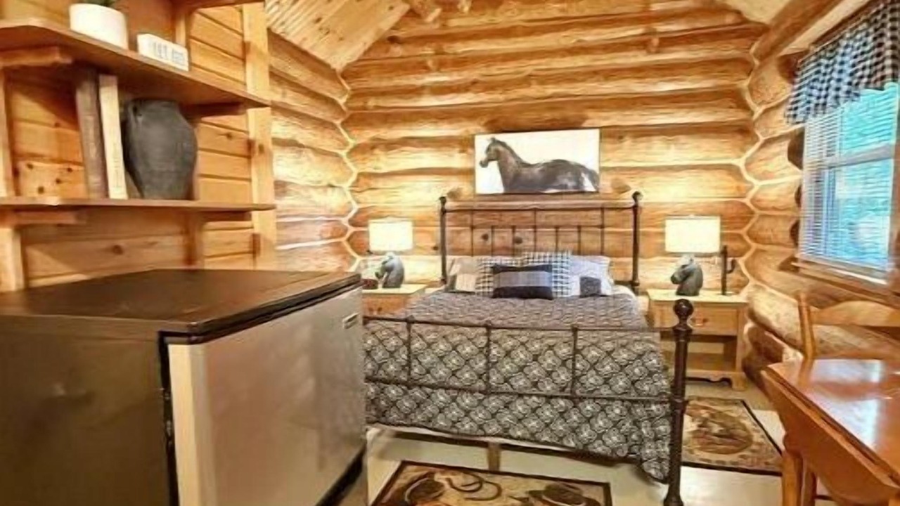 Photo of Bedroom in Squires