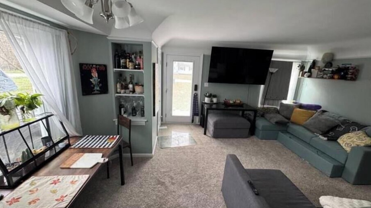 Photo of Livingroom in Ann Arbor
