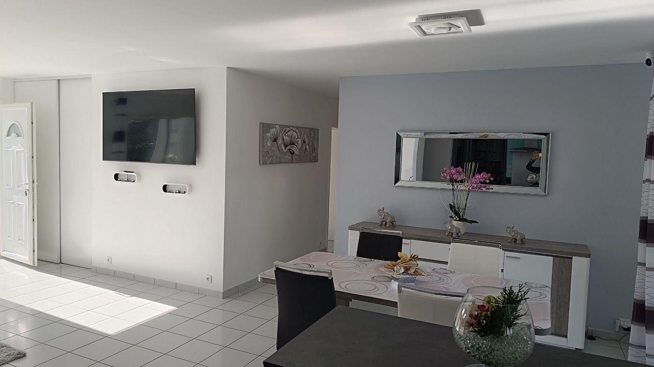 Photo of Others in Boe