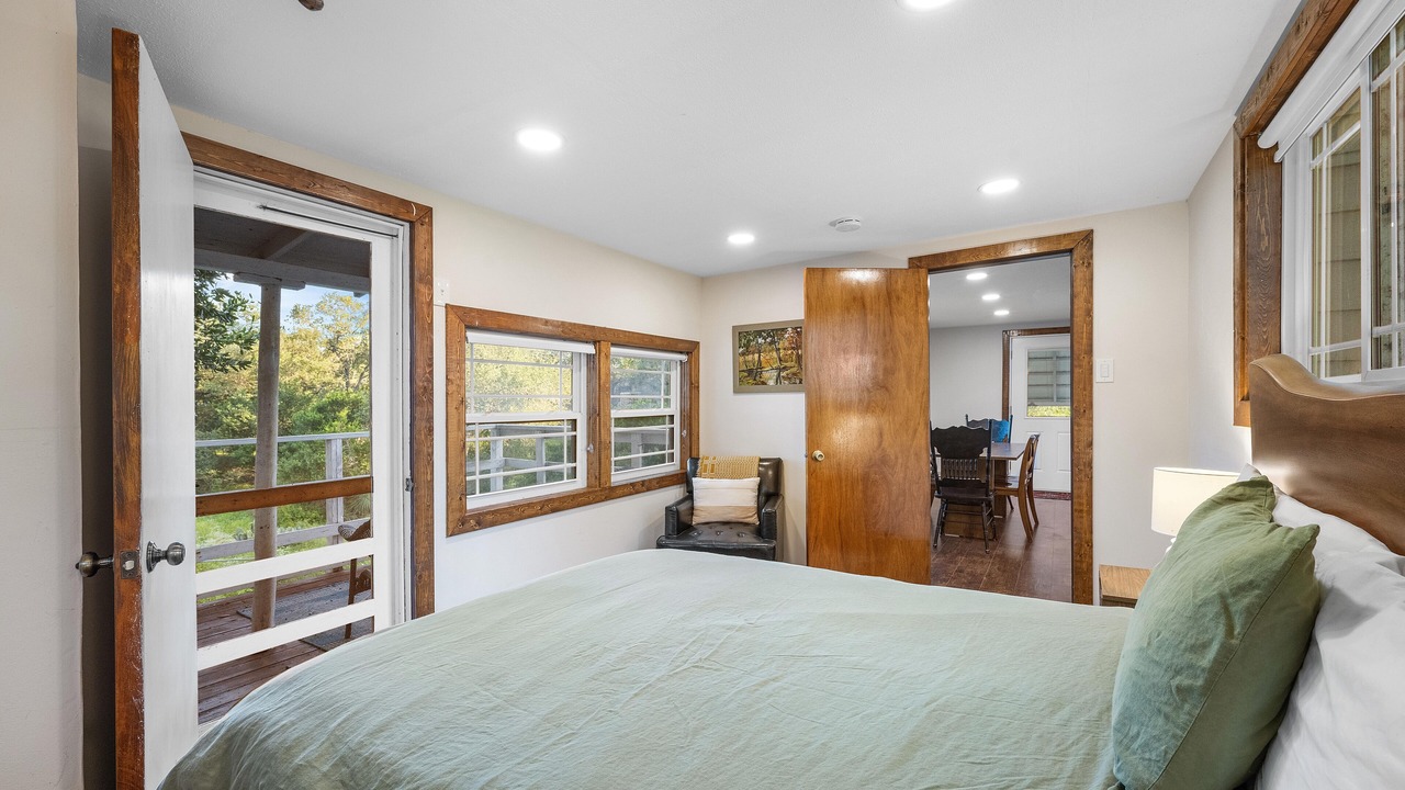 Photo of Bedroom in Granite Shoals