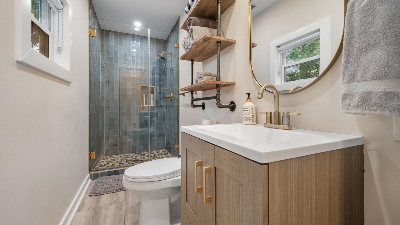 Photo of Bathroom in Granite Shoals