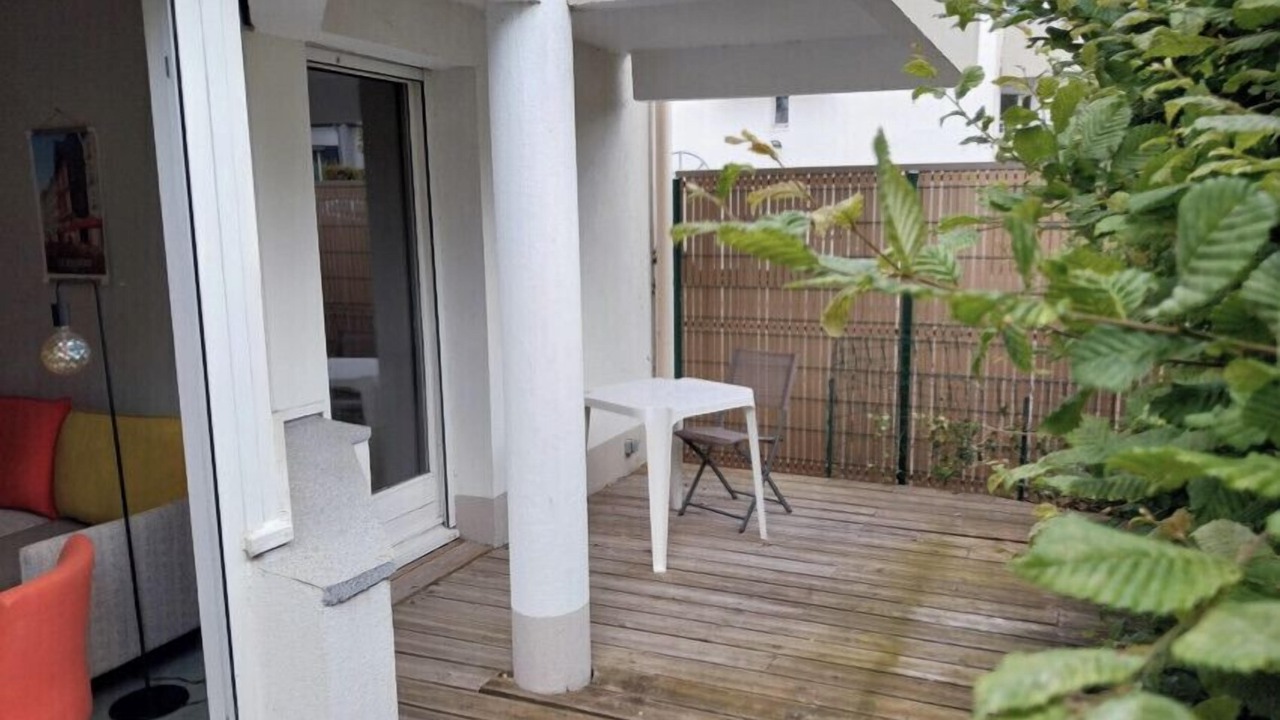 Photo of Patio Balcony in Saint-Sebastien-sur-Loire