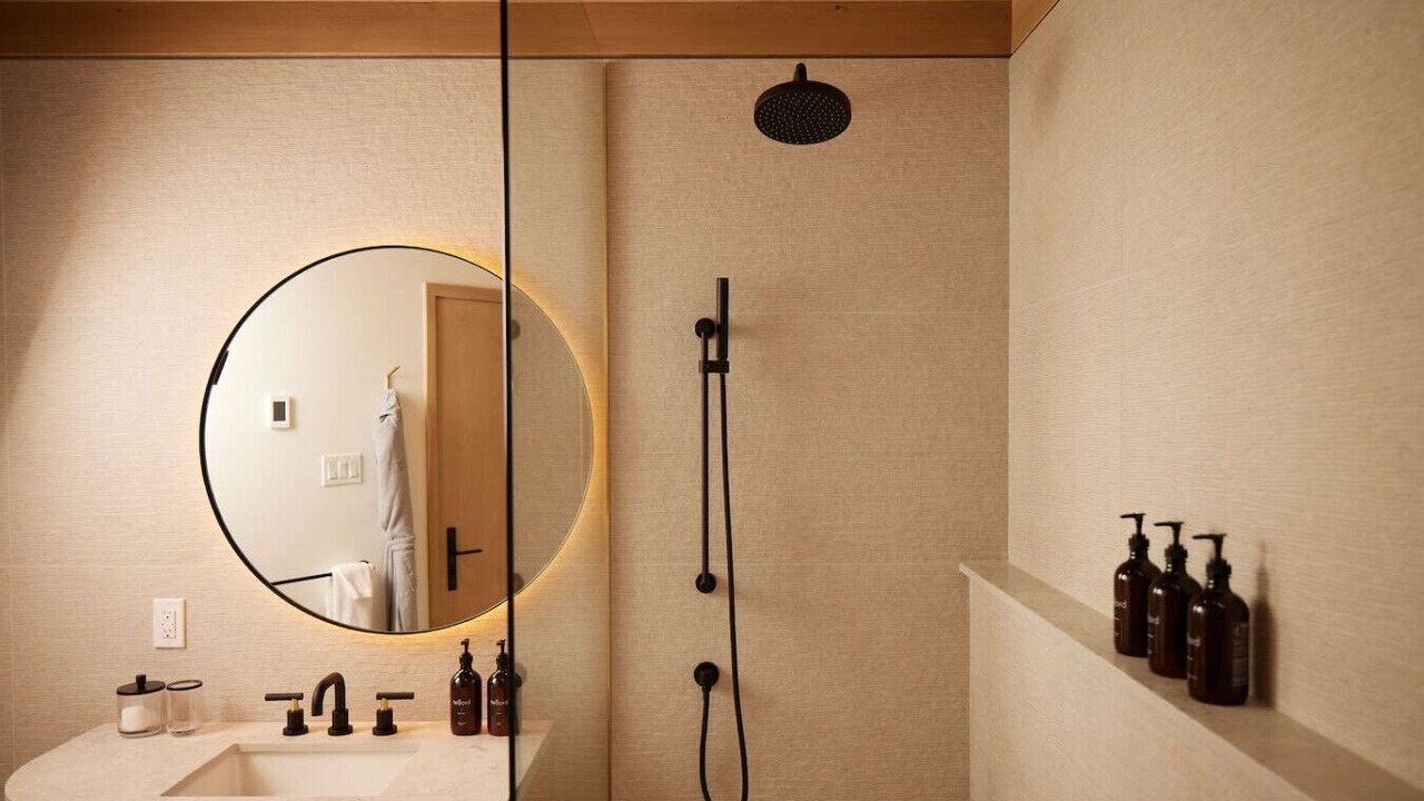 Photo of Bathroom in Algonquin Highlands