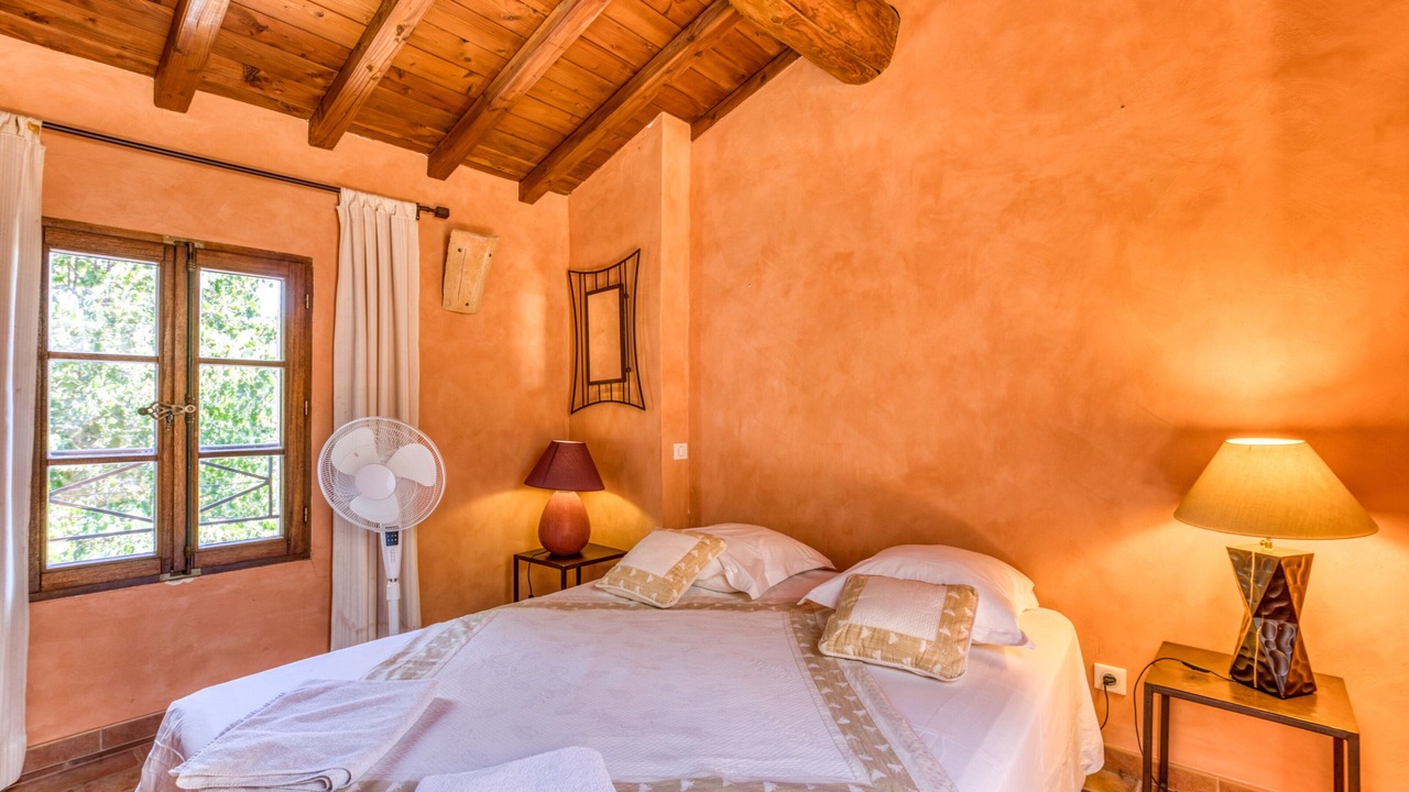 Photo of Bedroom in Notre-Dame-de-Londres