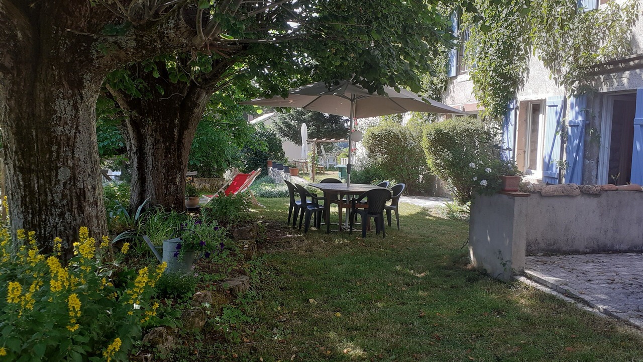 Photo of Outdoor in Lesperon