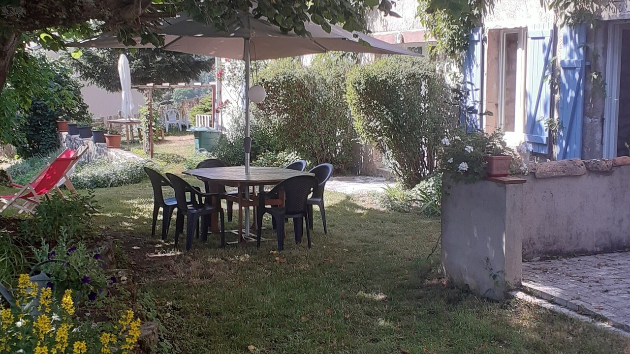 Photo of Outdoor in Lesperon