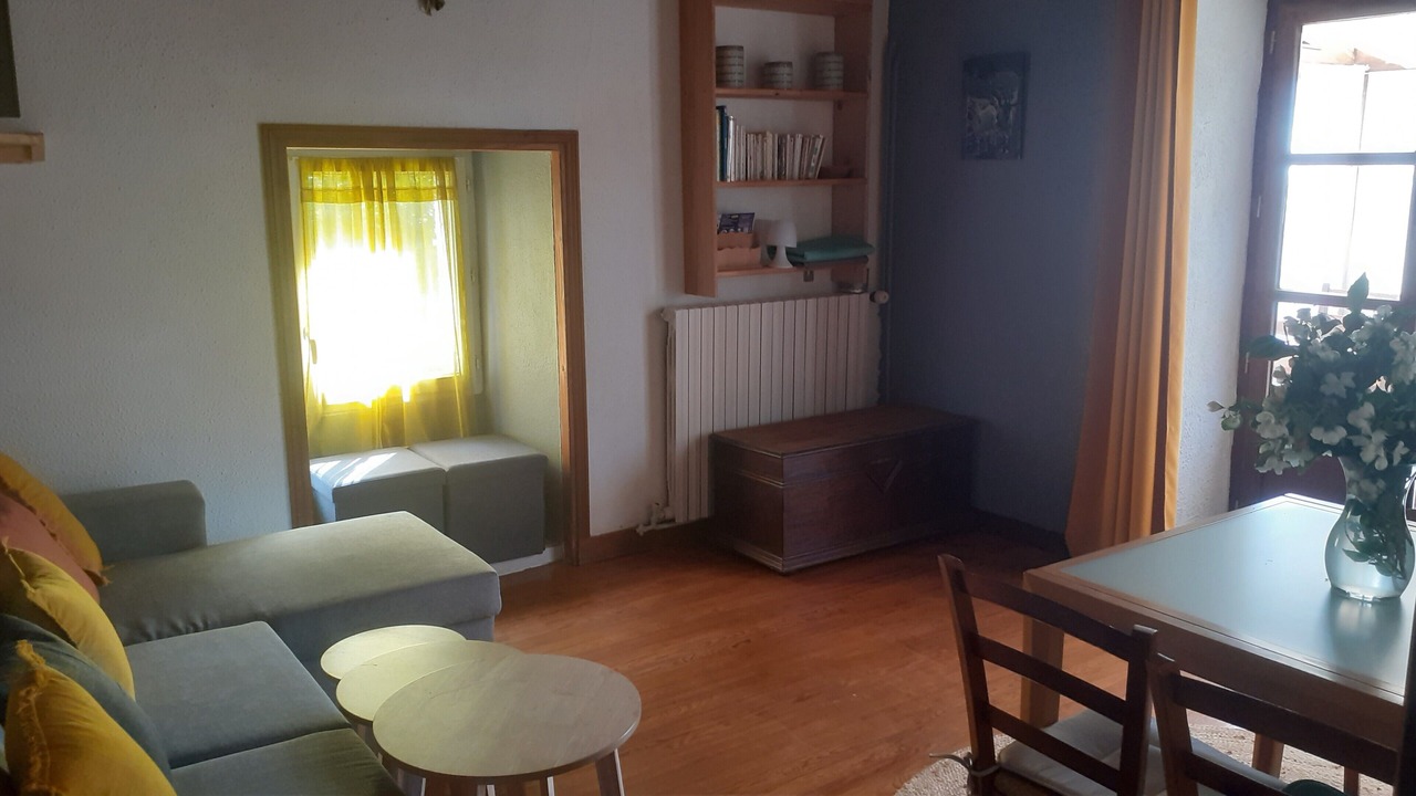 Photo of Livingroom in Lesperon