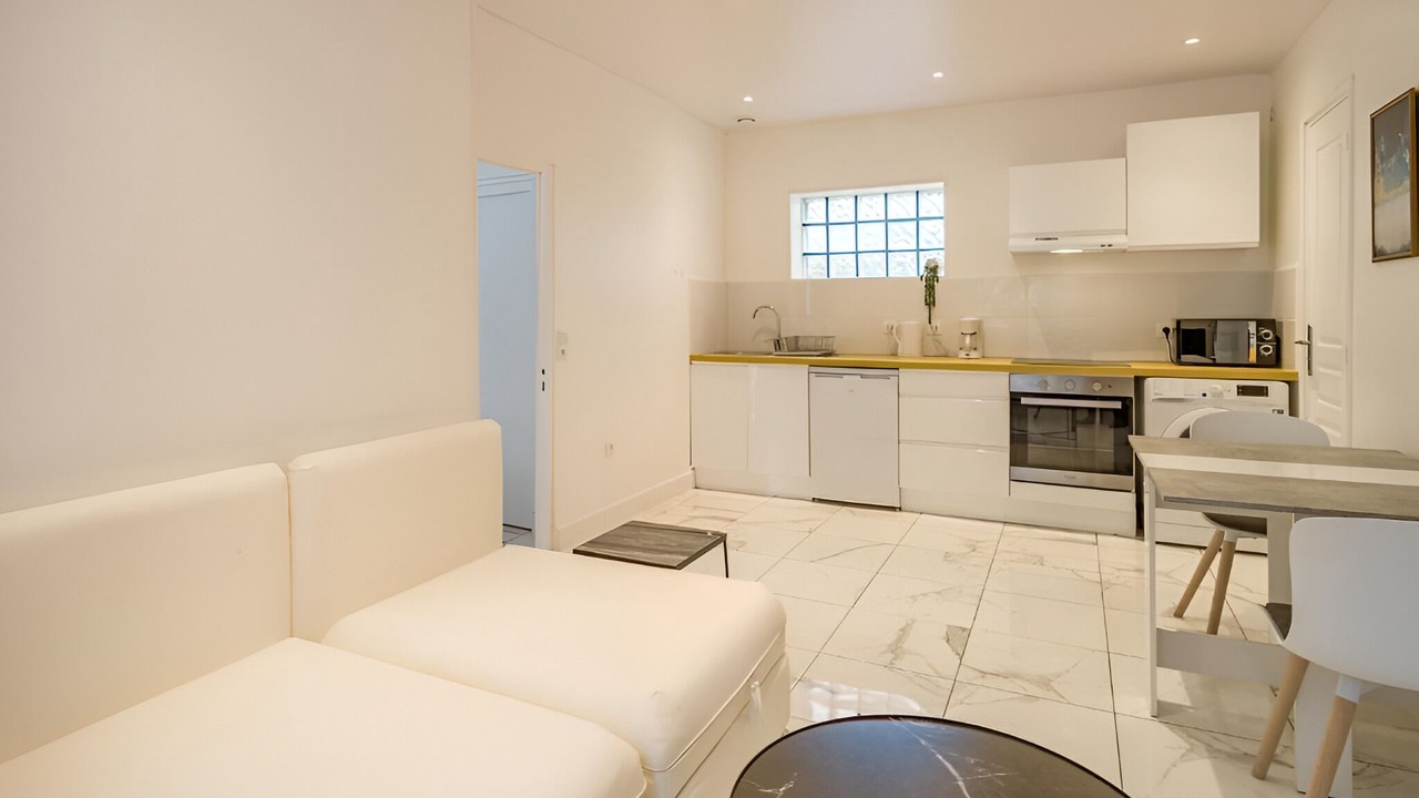 Photo of Others in Troyes