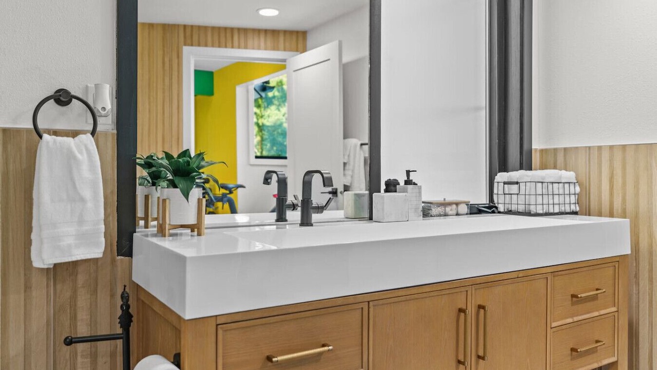 Photo of Bathroom in Friendly