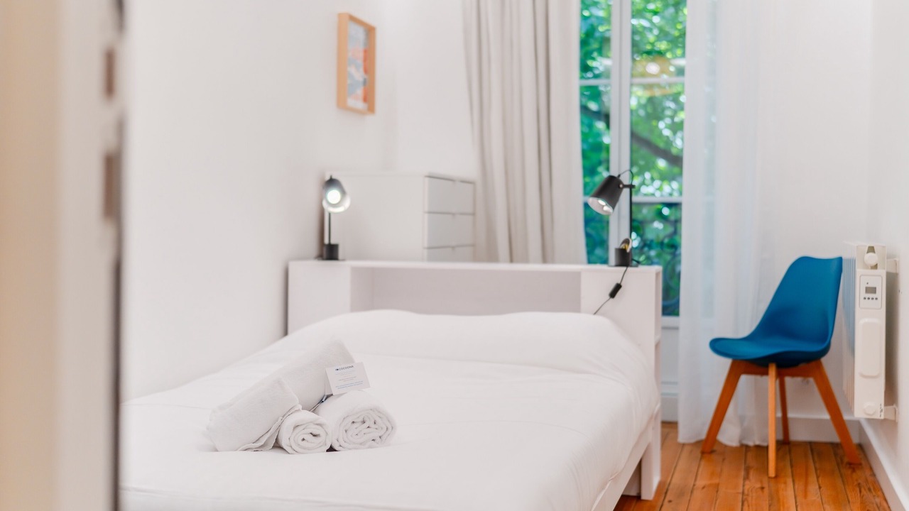 Photo of Bedroom in Republique - Les Ponts