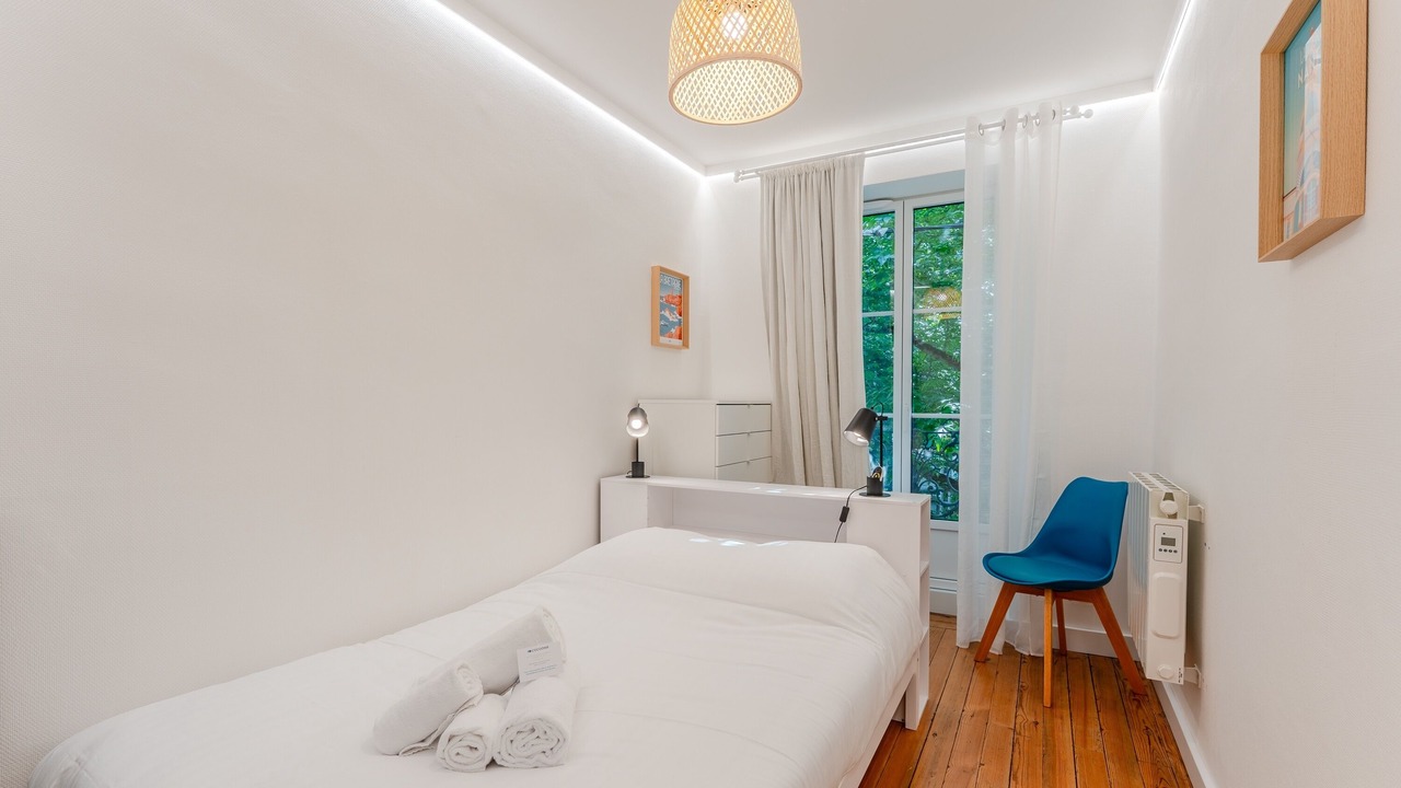 Photo of Bedroom in Republique - Les Ponts