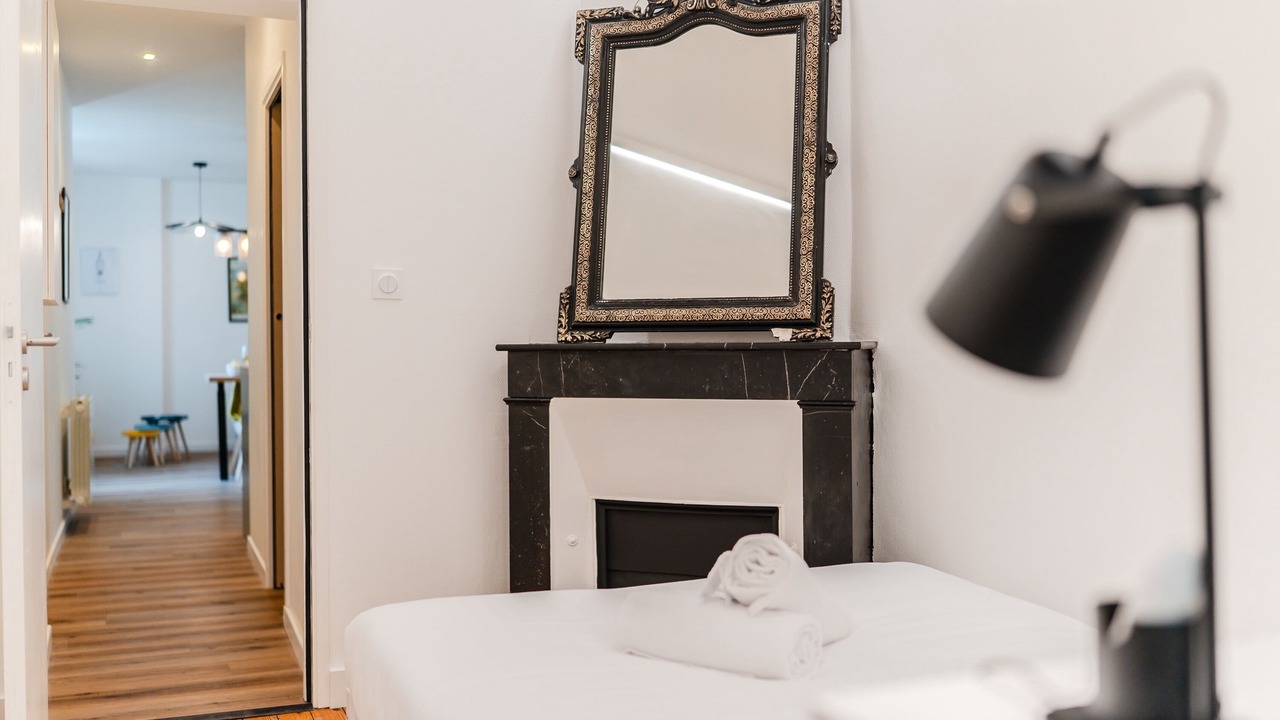 Photo of Bedroom in Republique - Les Ponts