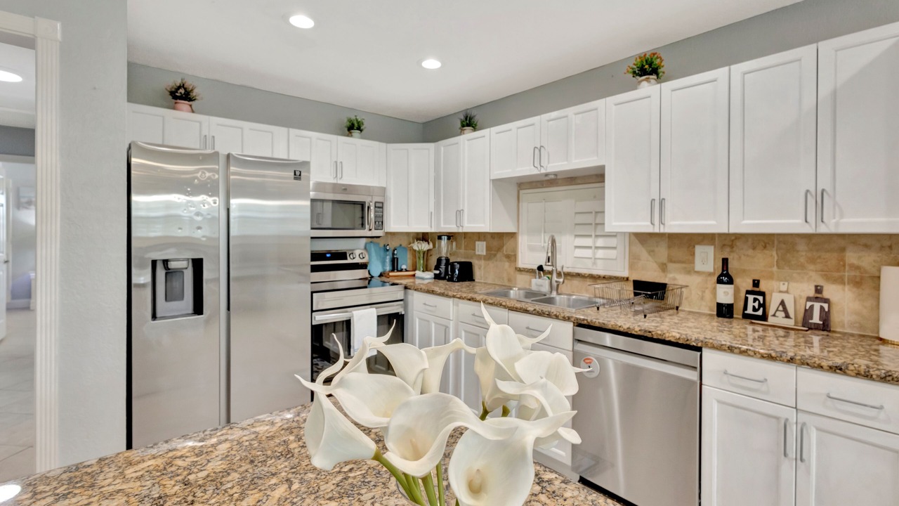 Photo of Kitchen in Lantana