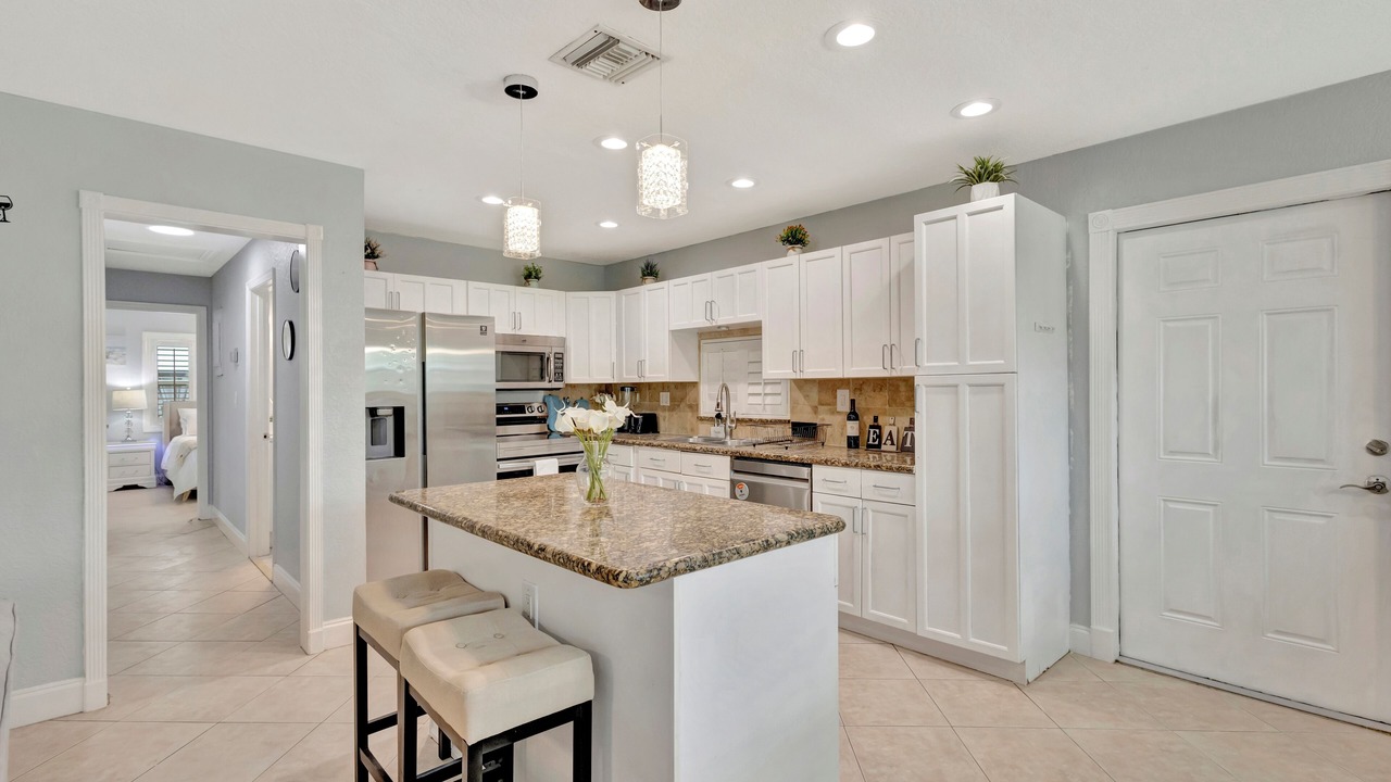 Photo of Kitchen in Lantana